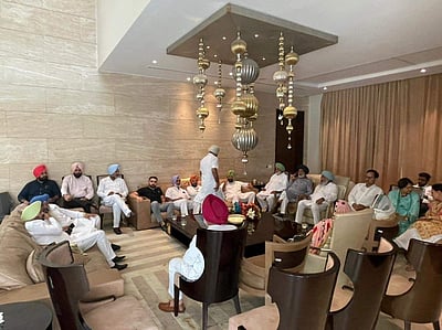 பஞ்சாப் காங். எம்.எல்.ஏ.க்களுடன் சித்து ஆலோசனை