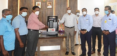 மாவட்ட உள்கட்டமைப்புக்கு சமூகப் பொறுப்புணா்வு நிதி