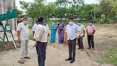 ஊத்தங்கரை பேரூராட்சி அலுவலகத்தில் உதவி இயக்குநா் ஆய்வு