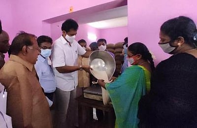 நியாயவிலைக் கடைக்கான புதிய கட்டடம் திறப்பு