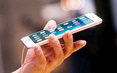 வாட்ஸ்ஆப்: விடியோ அழைப்பு சேவையில் புதிய வசதி!