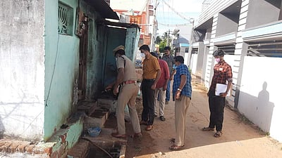 ஆண்டிபட்டியில் மீன் கடைக்காரர் வீட்டில் பெட்ரோல் குண்டு வீச்சு