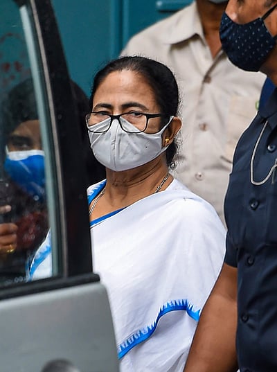 எதிர்க்கட்சிகளை  வழிநடத்துகிறாரா மம்தா பானர்ஜி?