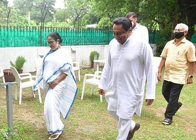 மம்தாவுடன் காங். மூத்த தலைவர் கமல்நாத் சந்திப்பு