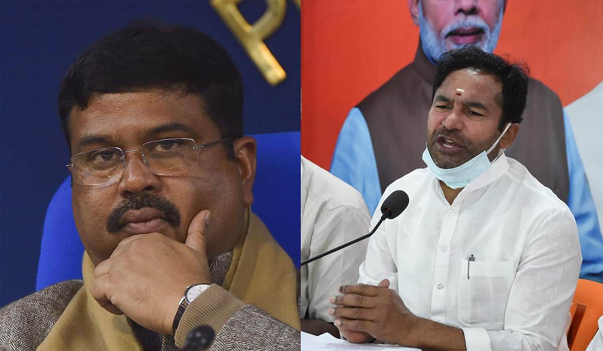 கர்நாடக முதல்வர் யார்? எம்.எல்.ஏ.க்களுடன் மத்திய அமைச்சர்கள் இன்று ஆலோசனை