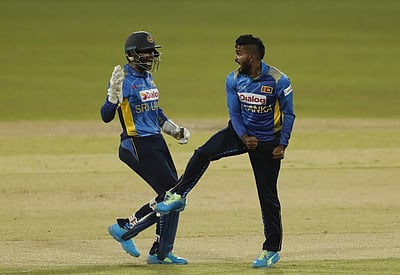 ஐசிசி டி20 தரவரிசை: ஹசரங்கா 2-ம் இடத்துக்கு முன்னேற்றம்