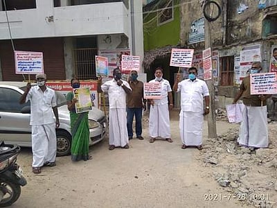 திருச்செந்தூர்: திமுக அரசை கண்டித்து அதிமுகவினர் ஆர்ப்பாட்டம்