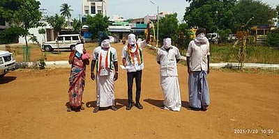 கயத்தாறில் காங்கிரஸ் நூதன போராட்டம்