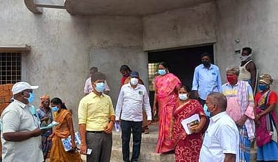 ரூ.1.06 கோடியில் வளா்ச்சிப் பணிகள்திட்ட இயக்குநா் ஆய்வு