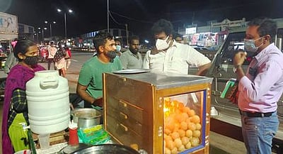 சாலையோர, தள்ளுவண்டி உணவகங்கள் குறித்து கணக்கெடுப்பு பயிற்சியளித்து தரச் சான்றுஅளிக்கவும் ஏற்பாடு