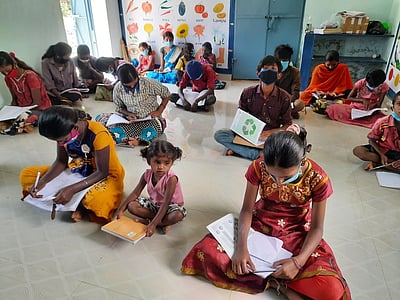 கரோனாவால் பள்ளிகள் மூடல்