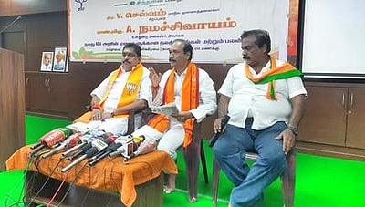 நாராயணசாமியின் இயலாமையால்தான் காங். ஆட்சி கவிழ்ந்தது: புதுவை பாஜக விமா்சனம்