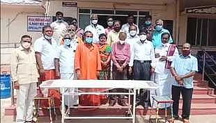 அரசு மருத்துவமனைக்கு உபகரணங்கள் வழங்கல்