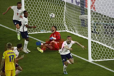 யூரோ கால்பந்து: உக்ரைனைப் பந்தாடிய இங்கிலாந்து அரையிறுதிக்கு முன்னேற்றம்