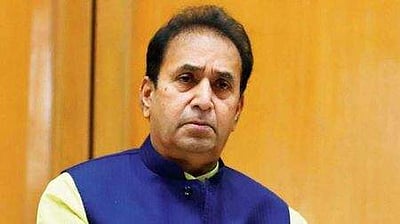 முன்னாள் அமைச்சர் அனில் தேஷ்முக் மருத்துவமனையில் அனுமதி