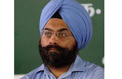 கரோனா வழிமுறைகளைப் பின்பற்ற வணிகா்களுக்கு அறிவுறுத்தல்