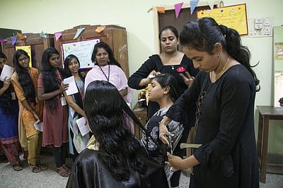 தலைமுடியின் நிறம் மாறுவதற்கு காரணம் இதுதான்!