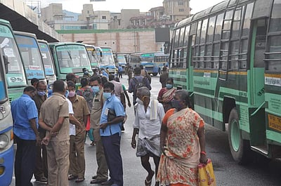 சேலத்தில் இரண்டு மாதங்களுக்கு பிறகு பேருந்துச் சேவை தொடக்கம்