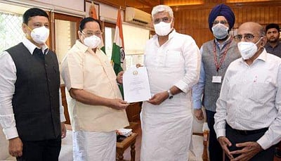 காவிரி விவகாரம்: மத்திய நீர்வளத்துறை அமைச்சருடன் துரைமுருகன் சந்திப்பு