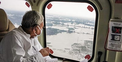 பிகார்: வெள்ள பாதிப்புகளை நேரில் பார்வையிட்டார் முதல்வர்