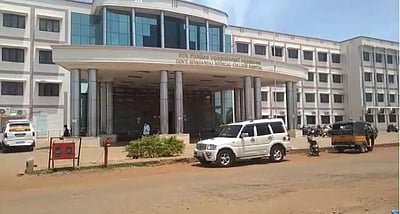 நோயாளி இருந்தால் என்ன? செத்தால் என்ன? மருத்துவ அதிகாரியின் அலட்சியப் பேச்சு