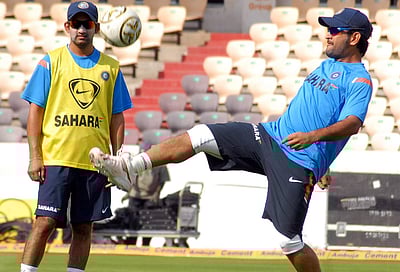 தோனி பிறந்தநாளில் கம்பீருக்கு தேவைதானா இது?