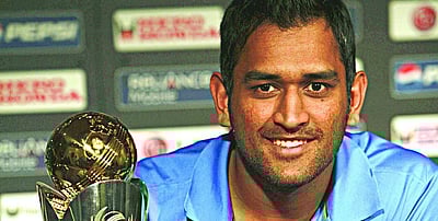 தோனியின் மின்னல் வேக முடிவுகளும் இந்திய அணி பெற்ற வெற்றிகளும்! (விடியோக்கள்)