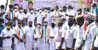 தவறான பொருளாதார கொள்கையால் பெட்ரோல், டீசல் விலை உயா்வு: கே.எஸ்.அழகிரி குற்றச்சாட்டு