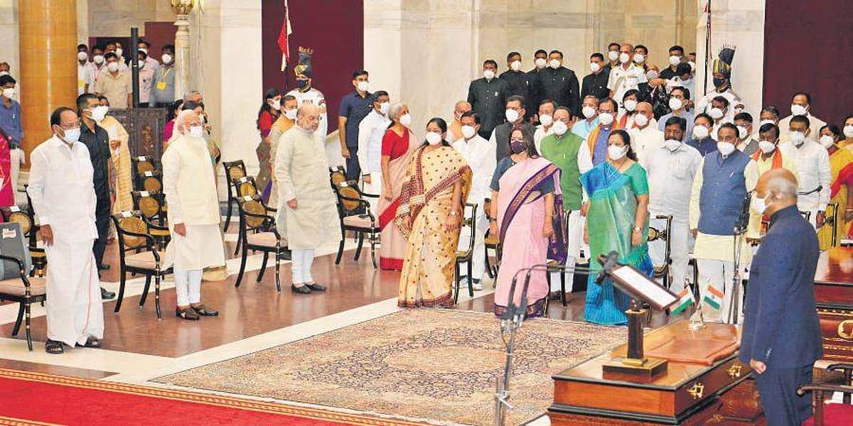 மத்தியில் அமைச்சர்கள் நீக்கப்பட்டது ஏன்? புதிய தகவல்கள்