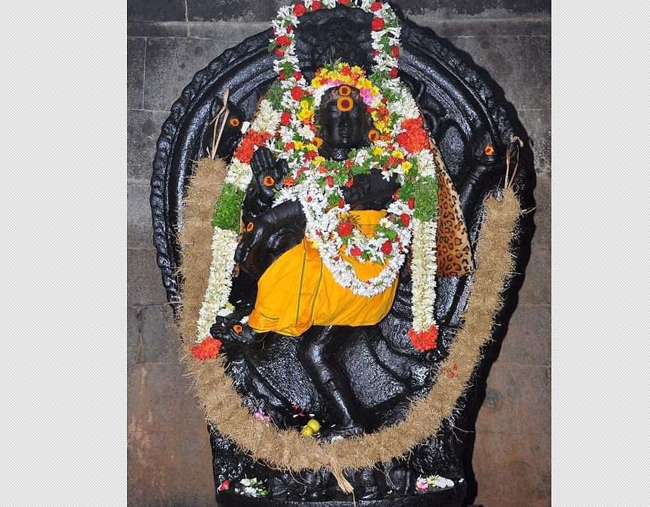 சிறுநீரக நோய்களைப் போக்கும் ஊட்டத்தூர் பஞ்சநதன நடராஜர்
