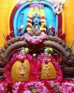 சங்ககிரி ஸ்ரீ ஓங்காளியம்மன், ஸ்ரீ பேச்சியம்மன் கோயிலில் அமாவாசை சிறப்பு பூஜை