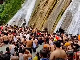 ‘சுற்றுலாத் தலங்களில் கரோனா விதிமுறைகளை பின்பற்றுவதில்லை’: சுகாதாரத்துறை