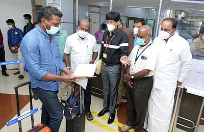 கேரளத்திலிருந்து தமிழகம் வருவோருக்கு ஆர்டி-பிசிஆர் பரிசோதனை கட்டாயம்: அமைச்சர் தகவல்