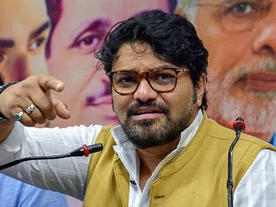 அரசியலில் இருந்து விலகுகிறாா் பாபுல் சுப்ரியோ?