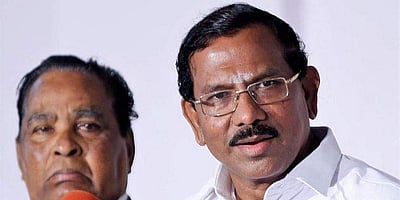 ரெய்டு மூலம் வேலுமணியை அச்சுறுத்தலாம், என்னை ஒன்றும் செய்ய முடியாதா?  மாஃபா பாண்டியராஜன் விளக்கம்