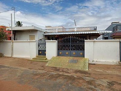 திருப்பூர் வருவாய் அலுவலருக்குச் சொந்தமான ஒட்டன்சத்திரம் வீட்டில் விசாரணை