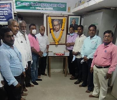 ‘நூல்கள் மனிதனை செம்மைப்படுத்தும்’