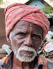 எட்டாக்கனியான உயா்கல்வி: ஜாதி சான்று இல்லாததால் காட்டுநாயக்கா் சமூக மாணவி தவிப்பு