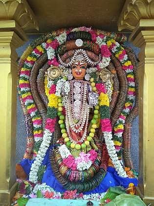 ஆடிக் கடைசி வெள்ளி: அம்மன் கோயில்களில் சிறப்பு பூஜை