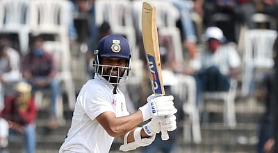 மீண்டும் சொதப்பிய ரஹானே: தடுமாறும் இந்திய அணி நடுவரிசை!