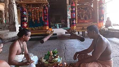 மீனாட்சி சுந்தரேசுவரா் கோயில் ஆவணி மூலத்திருவிழா: மாணிக்கம் விற்ற திருவிளையாடல்