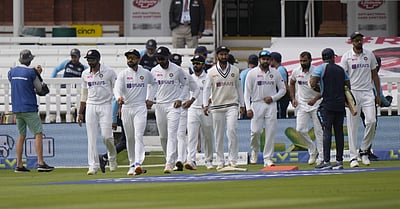 கேஎல் ராகுல் மீது பாட்டில் மூடி வீச்சு: கொந்தளித்த கோலி