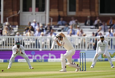 ரூட் 170*: முதல் இன்னிங்ஸில் முன்னிலைப் பெற்றது இங்கிலாந்து