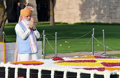 செங்கோட்டையில் தேசியக் கொடி ஏற்றினார் பிரதமர் மோடி - புகைப்படங்கள்