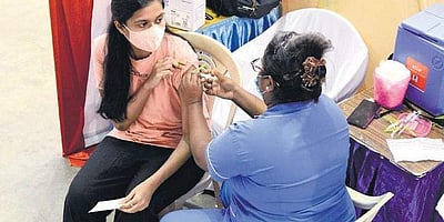 தமிழகத்தில் குறைந்த எண்ணிக்கையில் போடப்படும் தடுப்பூசிகள்: காரணம் என்ன?