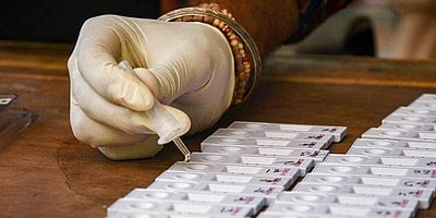 கர்நாடகத்தில் புதிதாக 1,298 பேருக்கு கரோனா