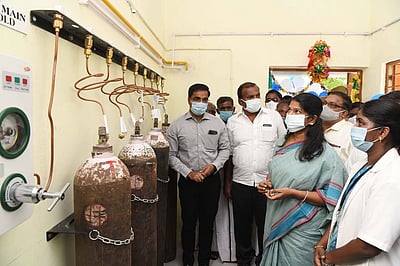 விளாத்திகுளம் அரசு மருத்துவமனையில் ஆக்சிஜன் படுக்கைகள் திறப்பு
