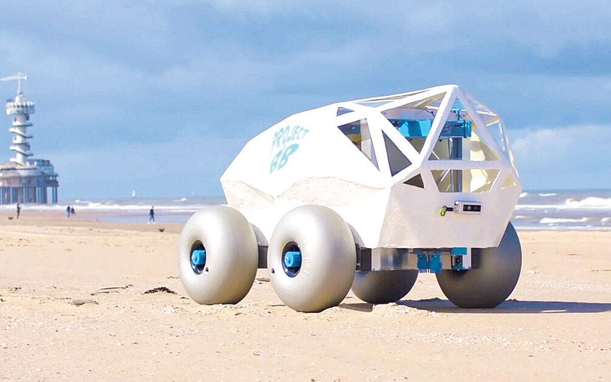 தூய்மையாக்கும் ரோபோ!