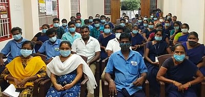 அரசு மருத்துவமனைகளில் அவுட்சோா்ஸிங் முறையை கைவிடக் கோரிக்கை