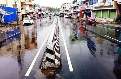 சங்ககிரியில் 37 மில்லி மீட்டர் மழை: பொதுமக்களின் இயல்பு வாழ்க்கை பாதிப்பு